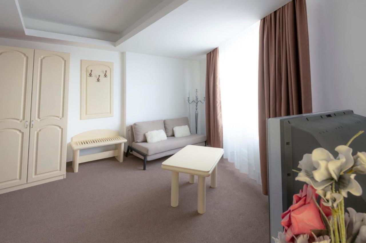 Hotel Randy Констанца Екстер'єр фото