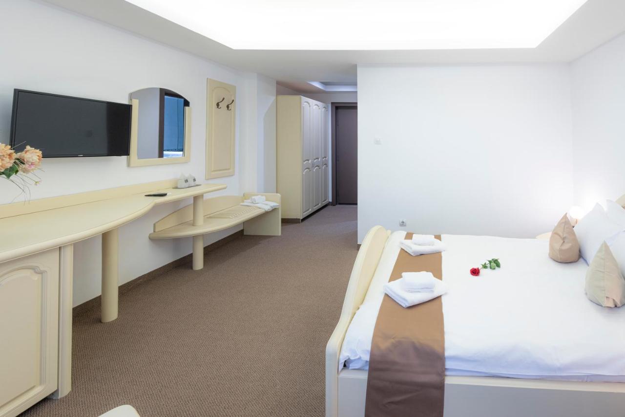Hotel Randy Констанца Екстер'єр фото