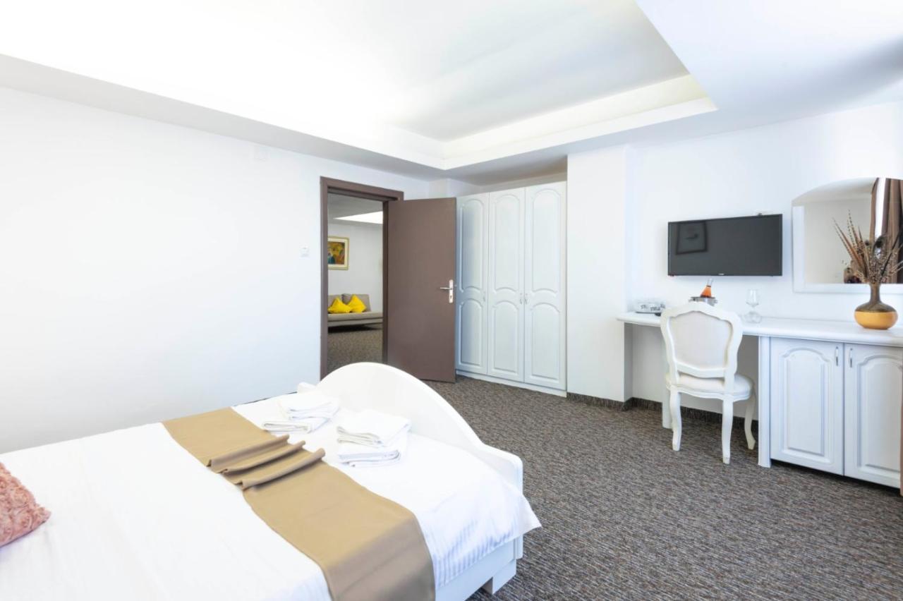Hotel Randy Констанца Екстер'єр фото