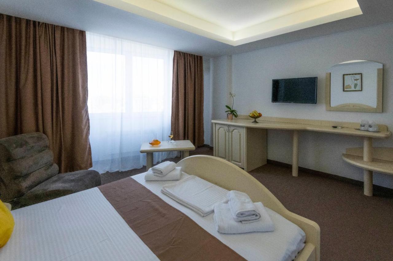 Hotel Randy Констанца Екстер'єр фото
