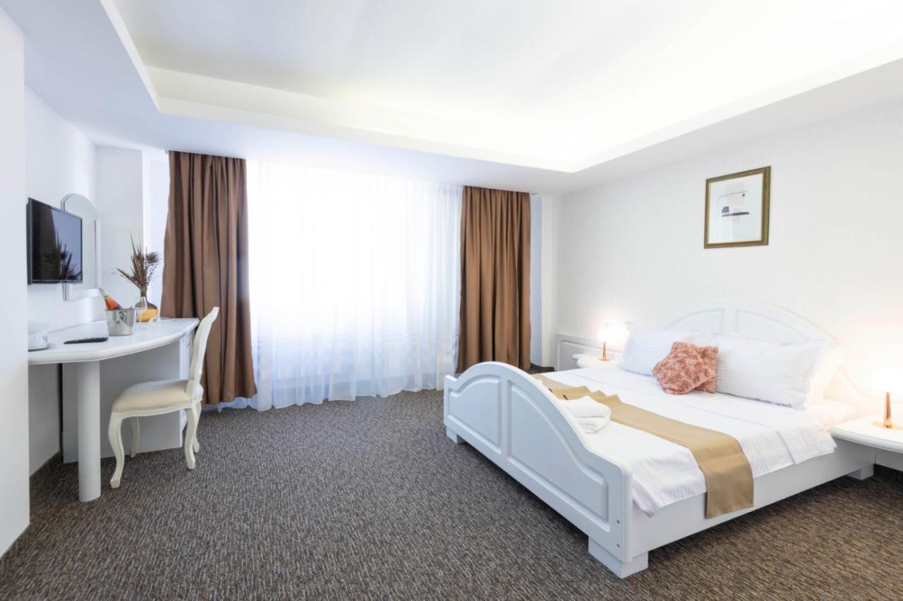 Hotel Randy Констанца Екстер'єр фото