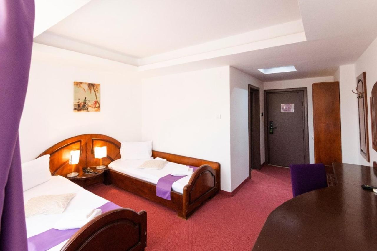 Hotel Randy Констанца Екстер'єр фото